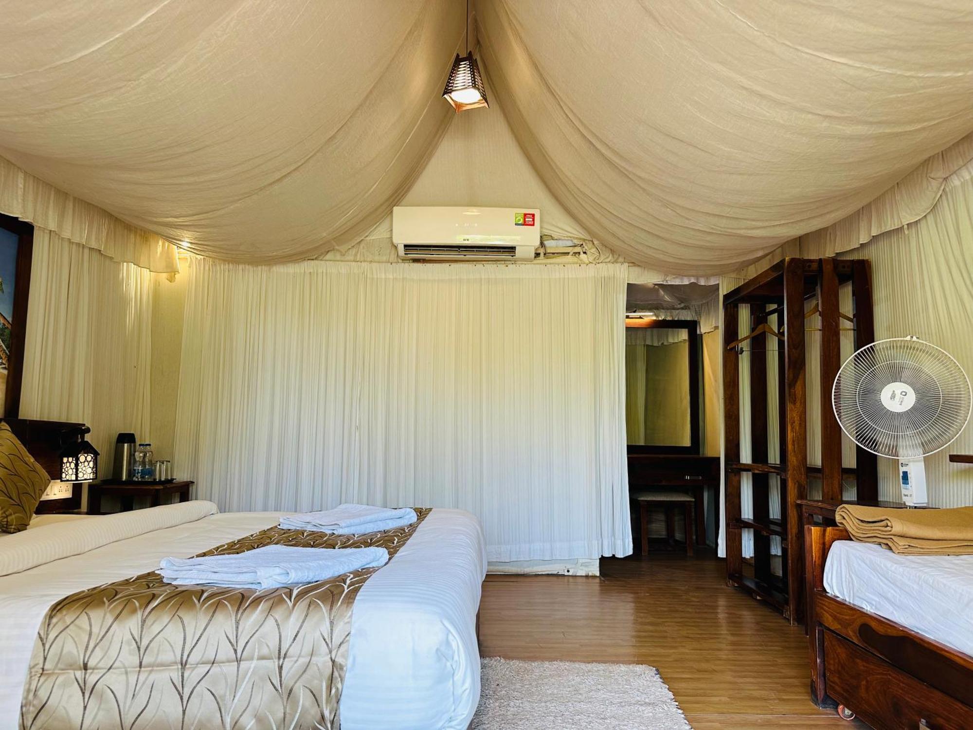 Lion Park Hotel & Resorts Sasan Gir Bagian luar foto
