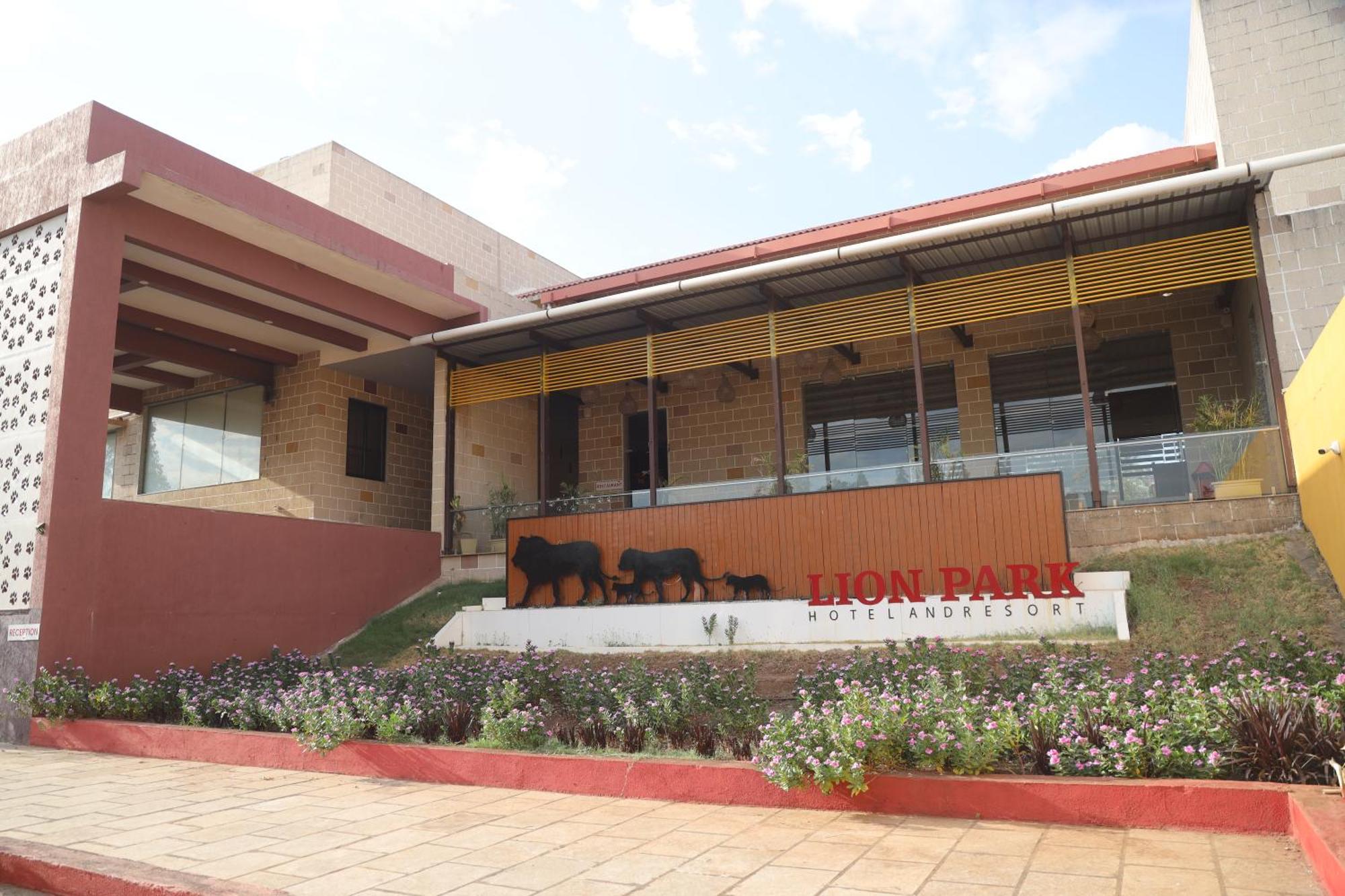 Lion Park Hotel & Resorts Sasan Gir Bagian luar foto