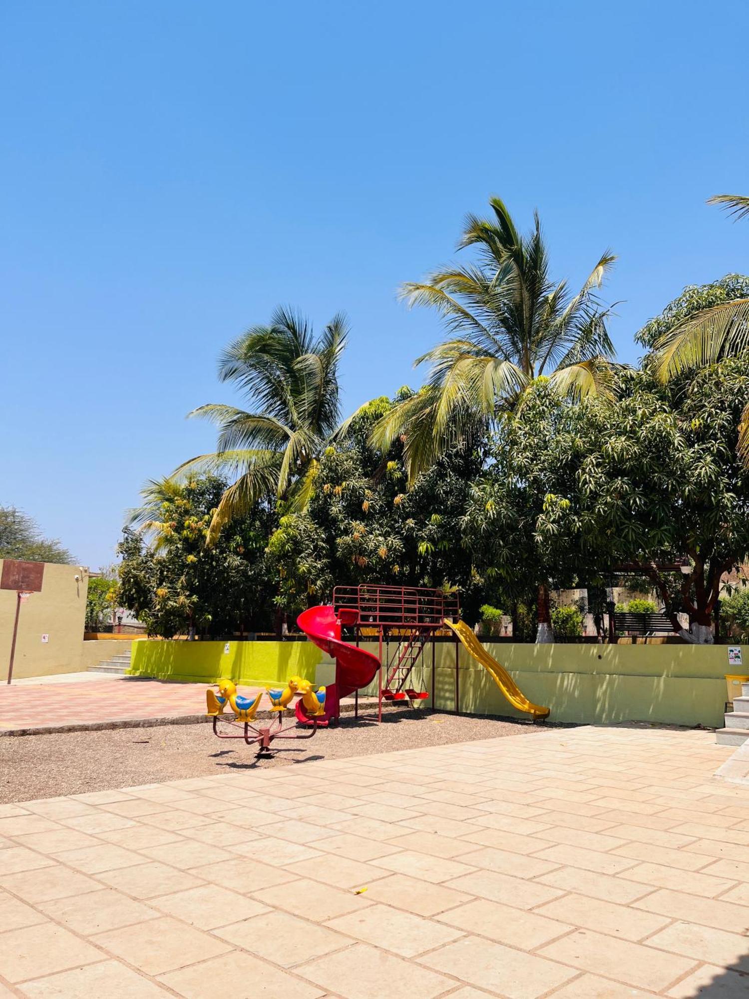Lion Park Hotel & Resorts Sasan Gir Bagian luar foto