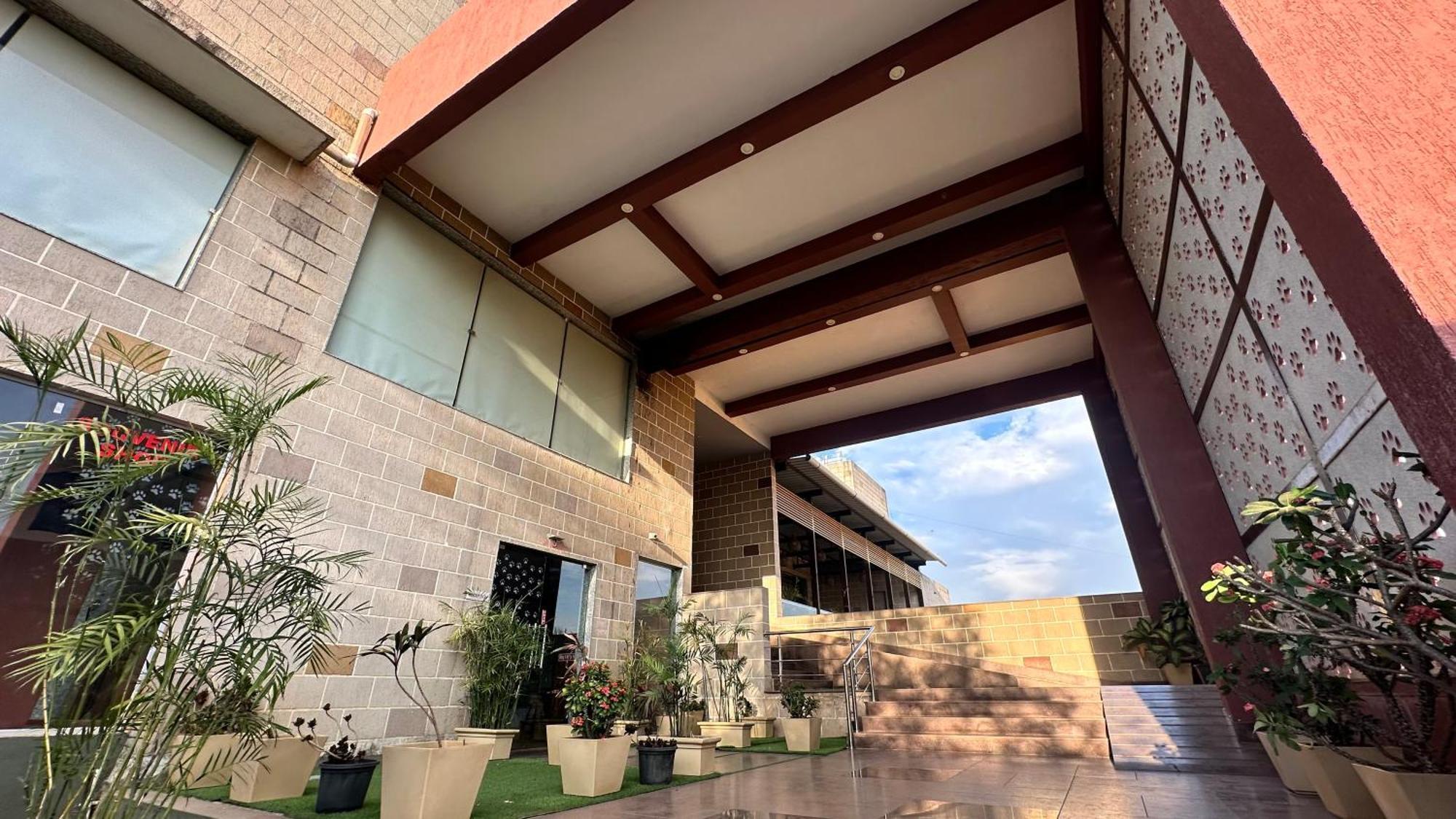 Lion Park Hotel & Resorts Sasan Gir Bagian luar foto